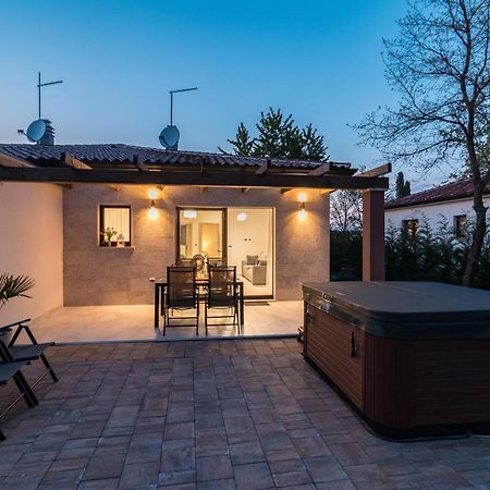 Apartmani Noa I Natali Kaldanija Exterior foto