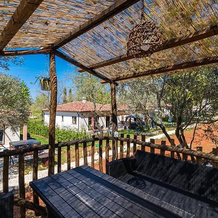 Apartmani Noa I Natali Kaldanija Exterior foto