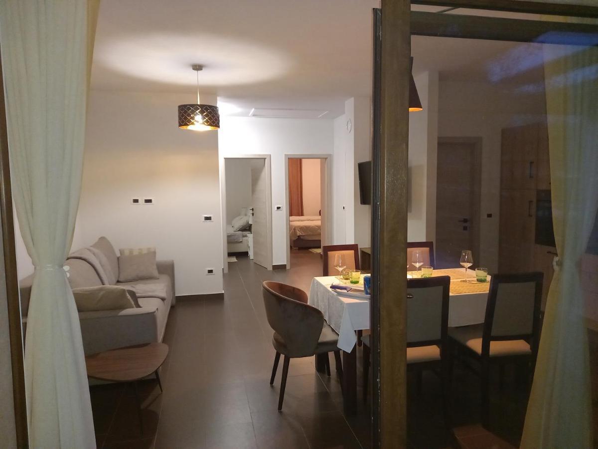 Apartmani Noa I Natali Kaldanija Exterior foto