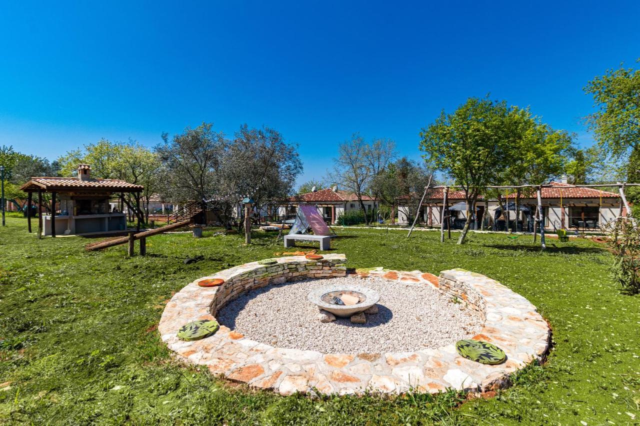 Apartmani Noa I Natali Kaldanija Exterior foto