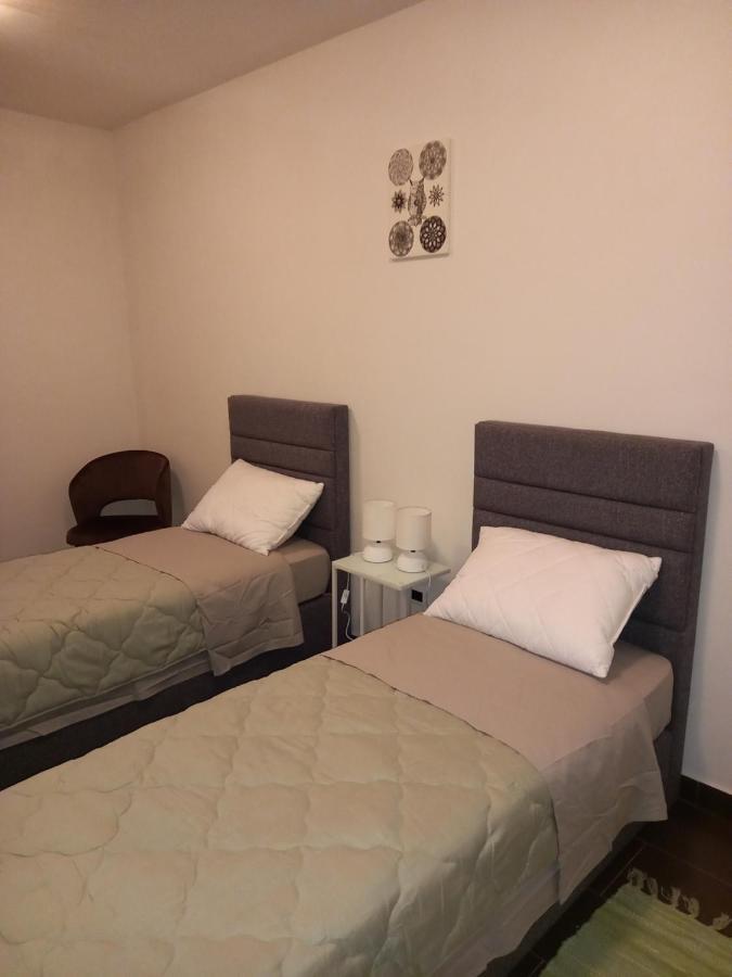 Apartmani Noa I Natali Kaldanija Exterior foto