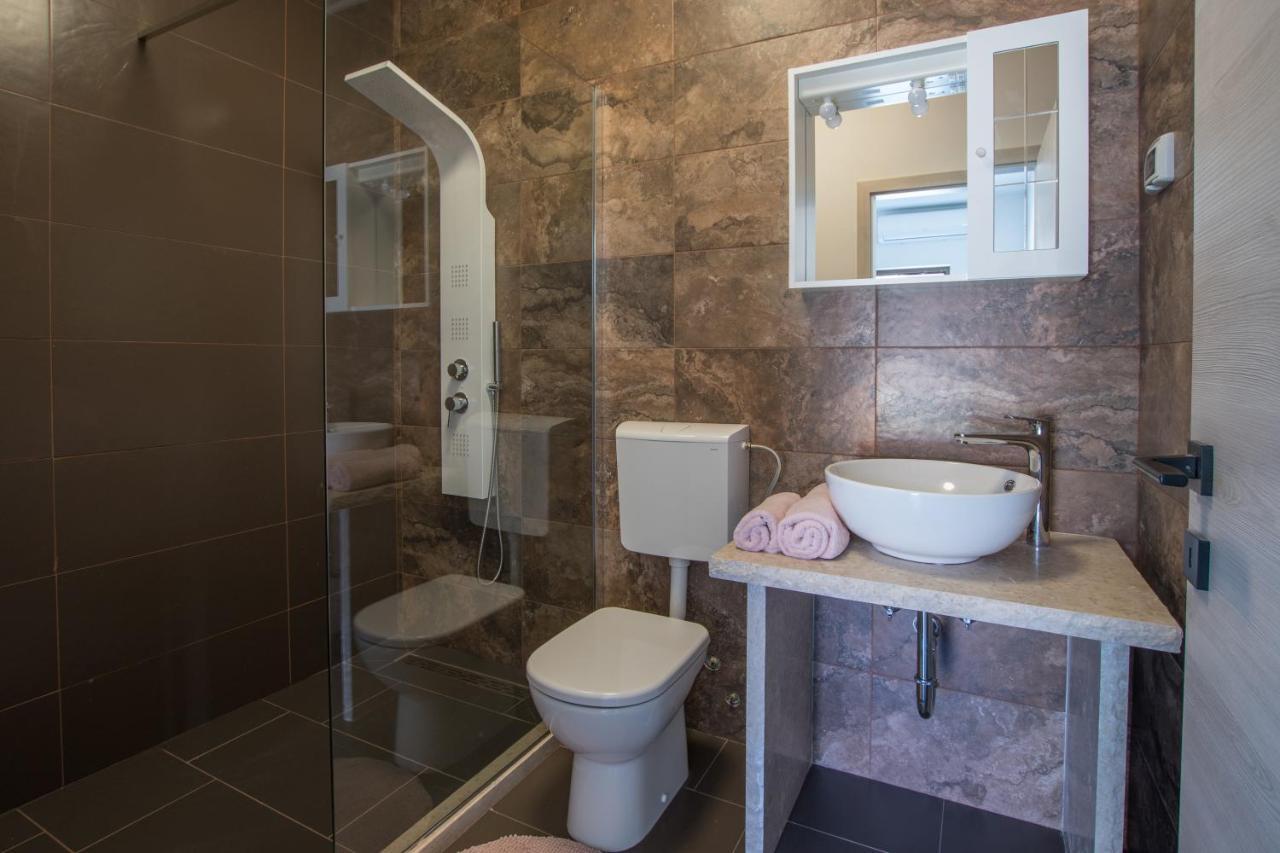 Apartmani Noa I Natali Kaldanija Exterior foto